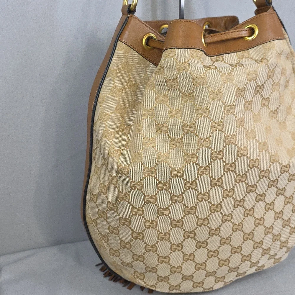 Gucci Beige and Brown Shoulder Bag with Green and Red Stripes - Picture 6 of 16